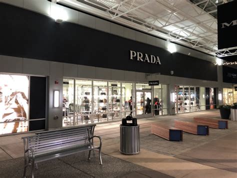 prada outlet toronto reviews|trafalgar outlet mall hours.